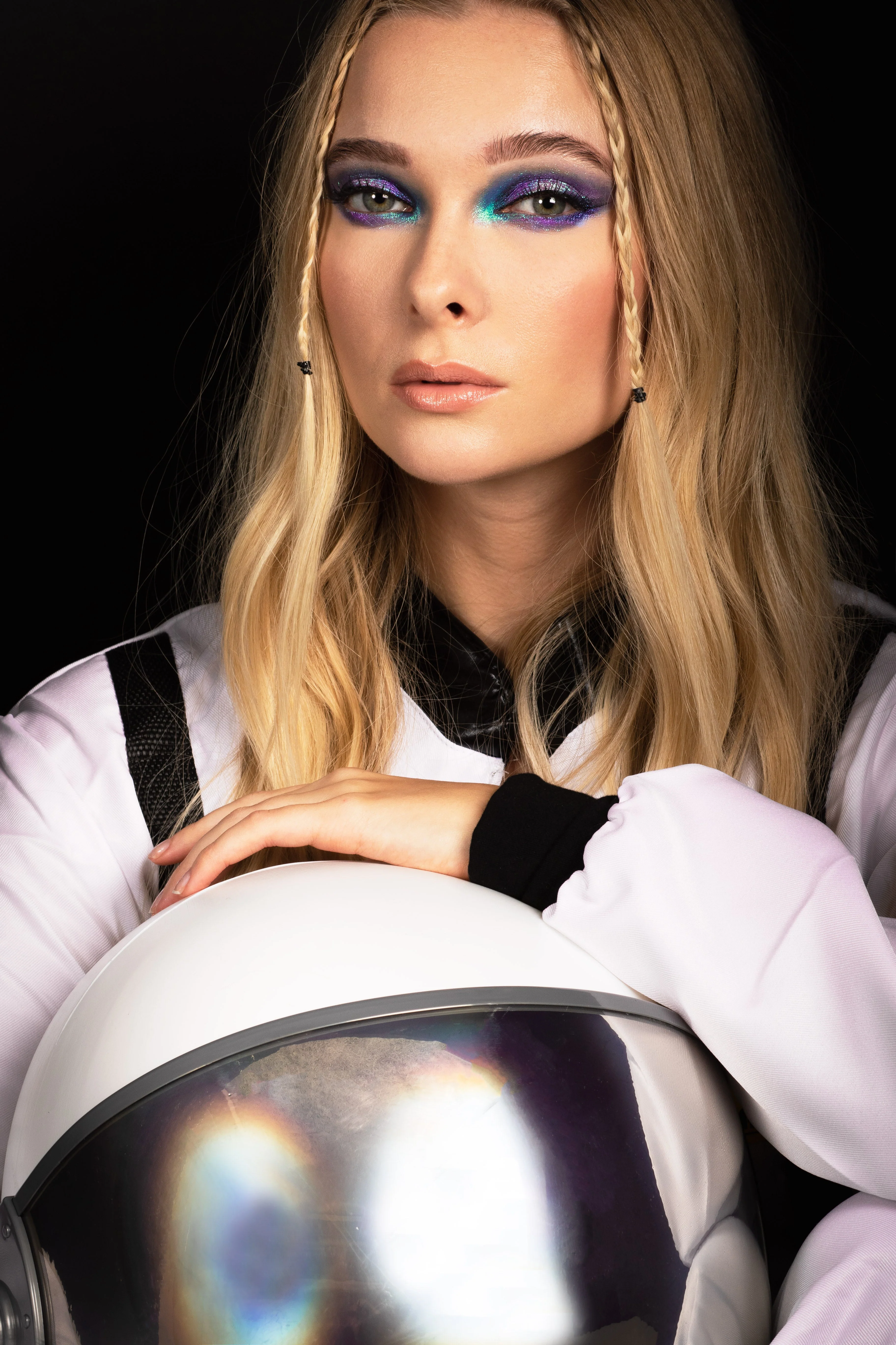 First Gal on the Moon - Image 3